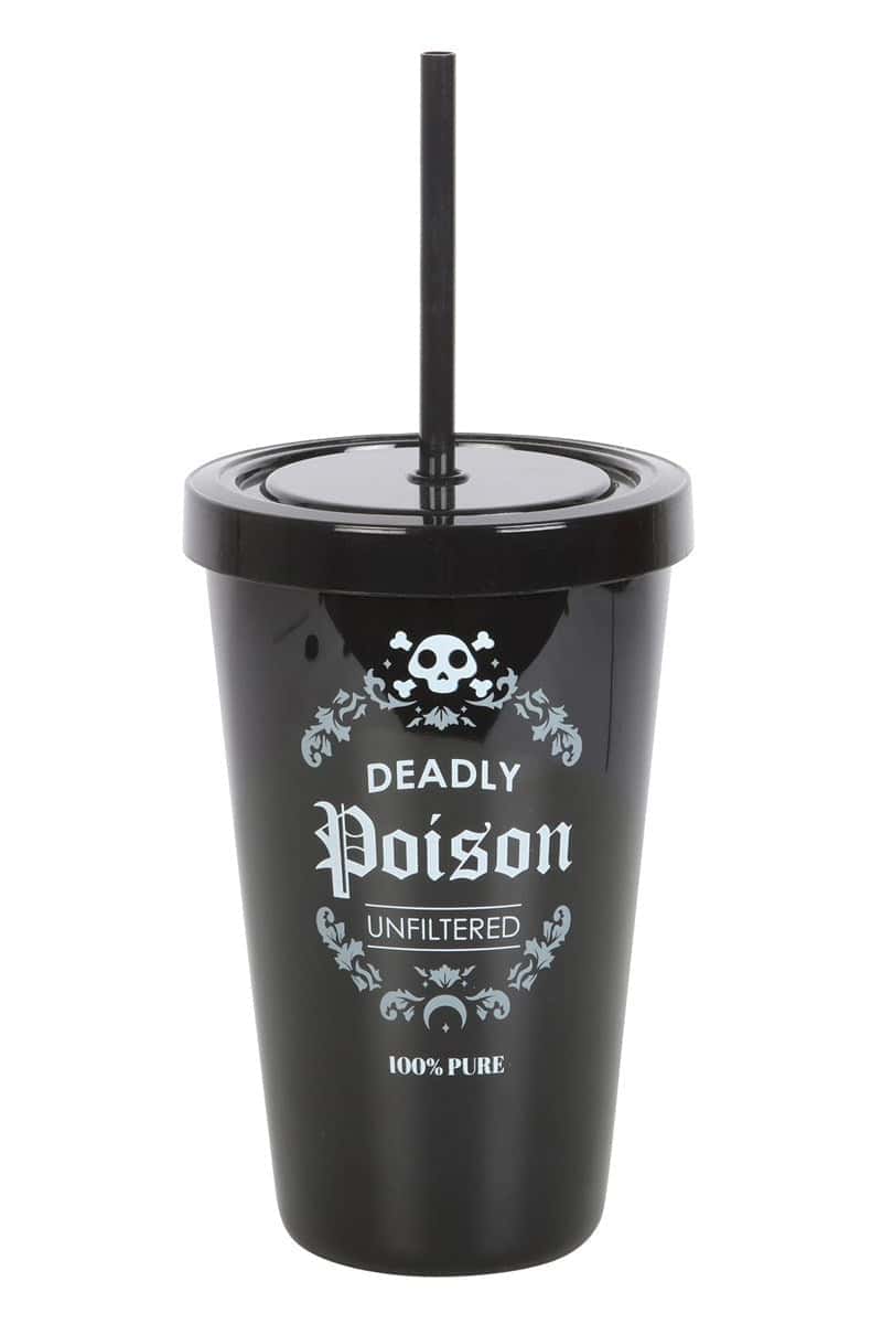 Schwarzer plastik deadly poison tumbler mit passendem deckel und strohhalm, weißer schädel und kreuzknochen mit verzierungen